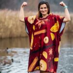 kolorowe poncho do morsowania grzaniec