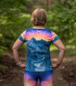 damska koszulka sportowa wzór góry