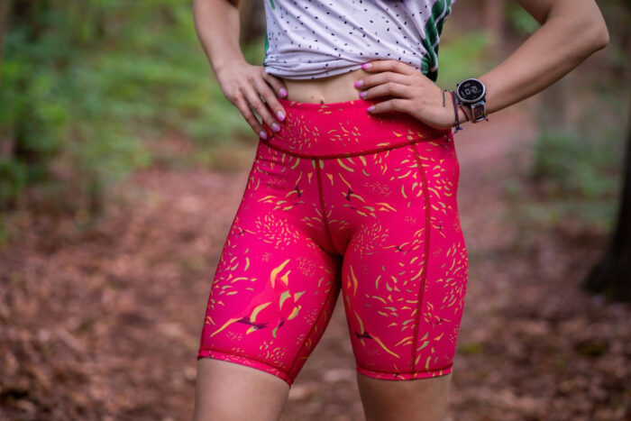 damskie legginsy sportowe krótkie różowe pitaja