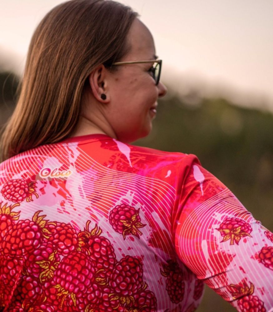 różowy longsleeve sportowy maliny