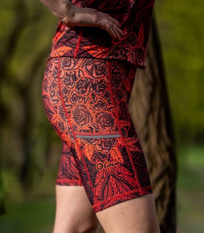 Kolorowe legginsy damskie Róże krótkie - obrazek 5