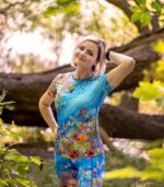 Damska koszulka sportowa niebieska łąka