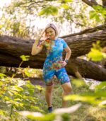 Damska koszulka sportowa niebieska łąka