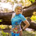 Damska koszulka sportowa niebieska łąka