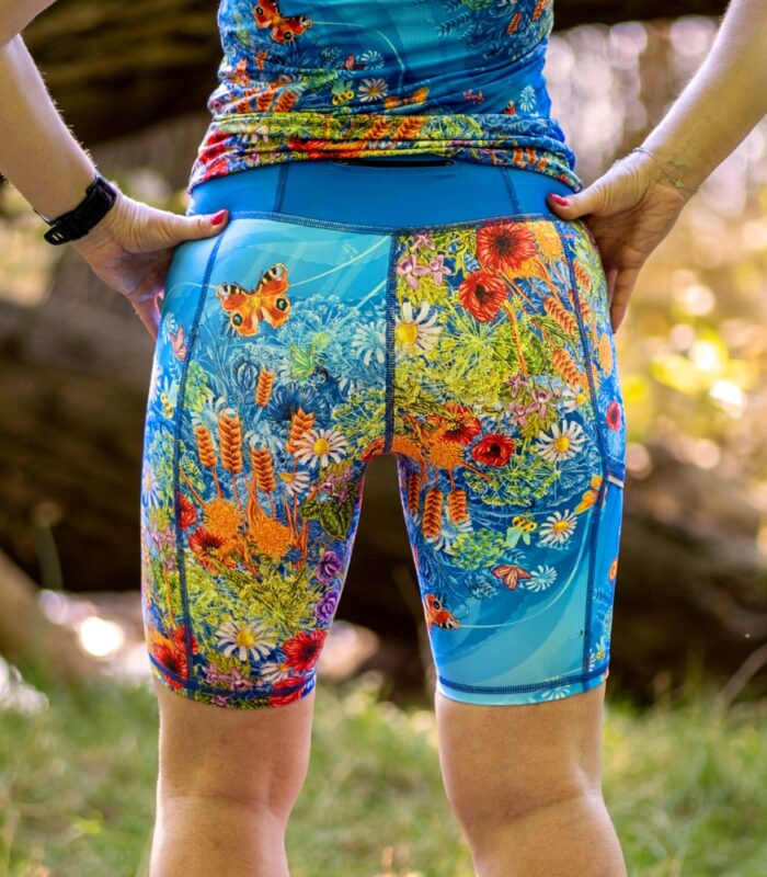 Kolorowe legginsy damskie niebieskie łąka