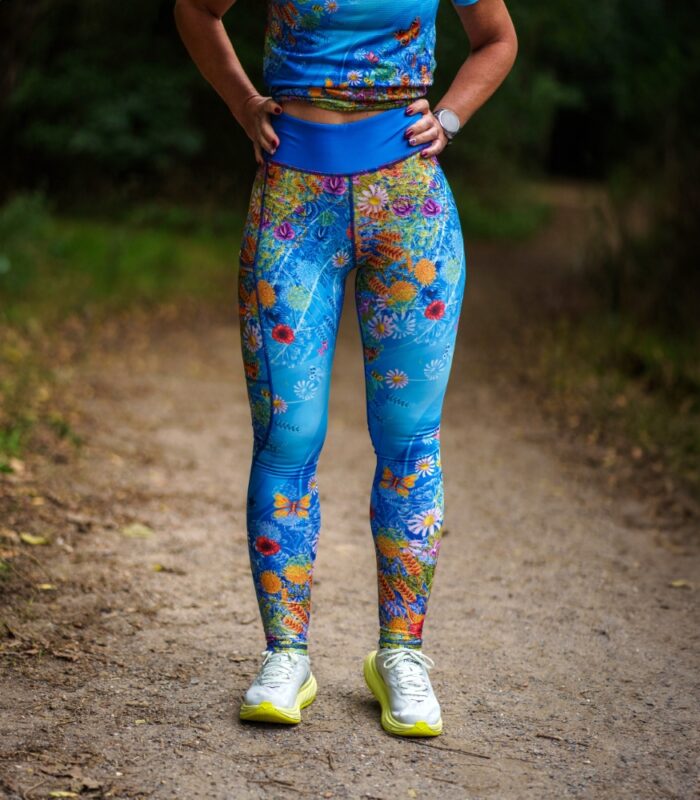 długie niebieskie legginsy do biegania Łąka