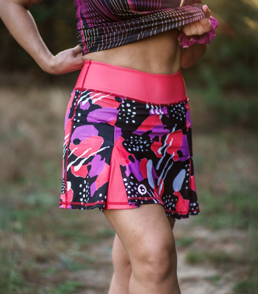 kolorowa sportowa spódniczka ze spodenkami floreski