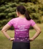 damska koszulka techniczna do biegania fioletowa jeżyna