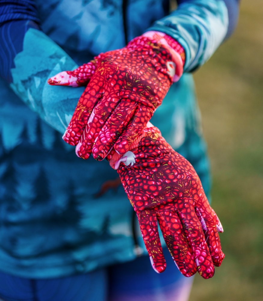 różowe czerwone rękawiczki sportowe damskie maliny w śmietanie