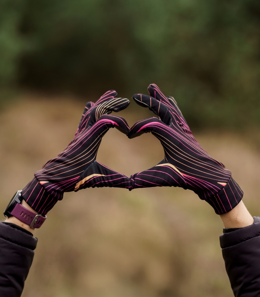 czarne rękawiczki sportowe damskie milionerka