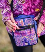 fioletowa torebka listonoszka sowa