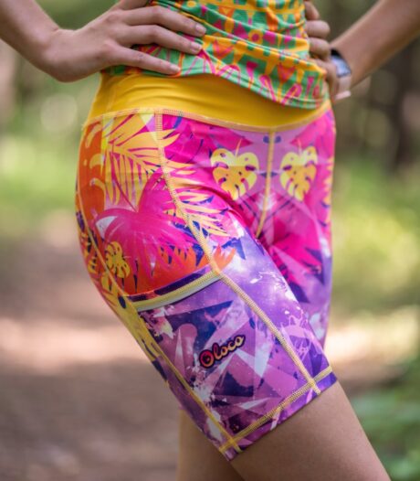 damskie kolorowe legginsy sportowe krótkie z kieszonką na telefon