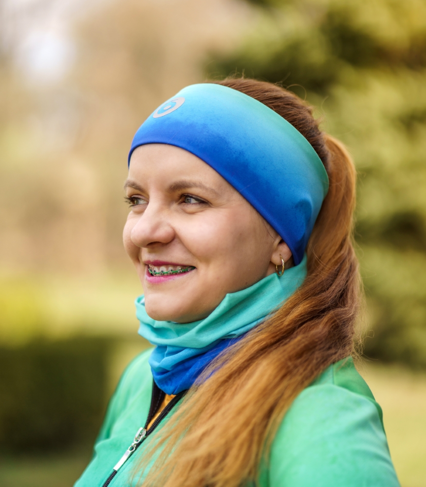 kolorowa opaska sportowa na głowę błękitna laguna