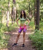 damskie kolorowe legginsy sportowe krótkie z kieszonką na telefon