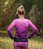 fioletowa koszulka z długim rękawem sportowa damska jeżyna