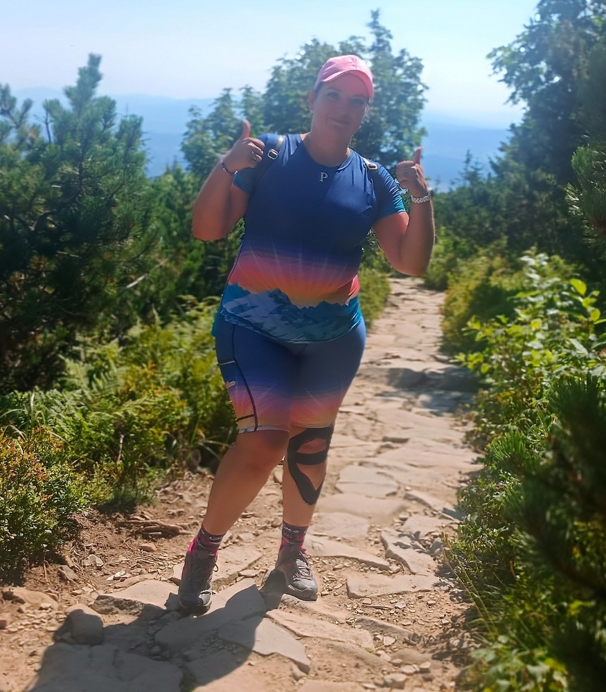 kolorowa odzież sportowa dla kobiet