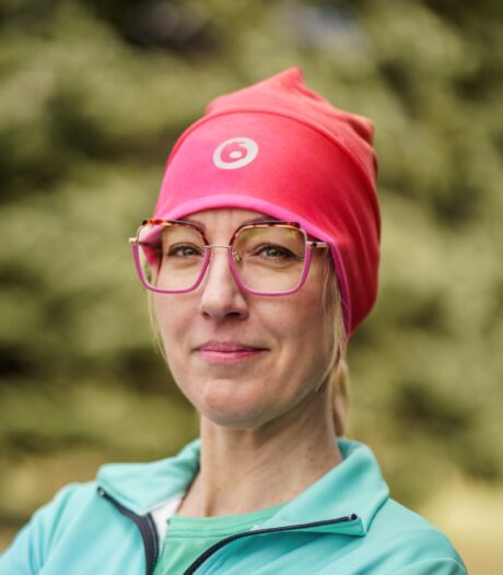 kolorowa dwustronna czapka sportowa z wycięciem na kitkę etna wena