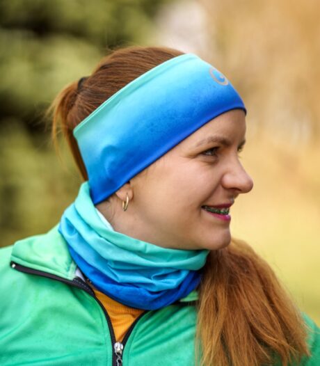 kolorowa opaska sportowa na głowę błękitna laguna
