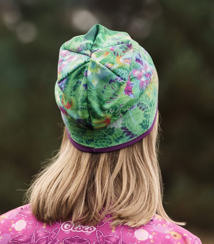 dwustronna sportowa czapka z wycięciem na kitkę magiczny las coloradas