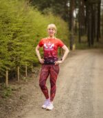 damskie legginsy sportowe czerwono czarne z kieszonką na telefon róże