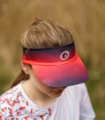 czerwono czarny daszek sportowy czerwone wino