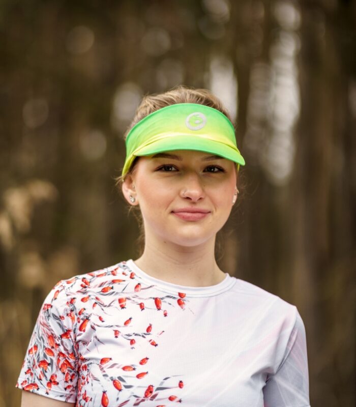 zielony daszek sportowy limonka