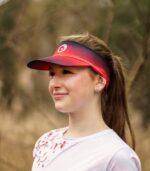 czerwono czarny daszek sportowy czerwone wino