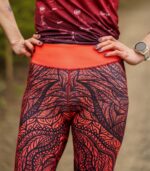 damskie legginsy sportowe czerwono czarne z kieszonką na telefon róże