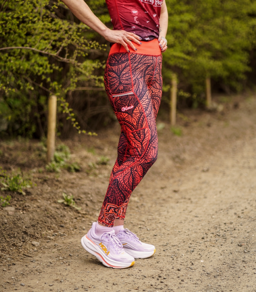 damskie legginsy sportowe czerwono czarne z kieszonką na telefon róże