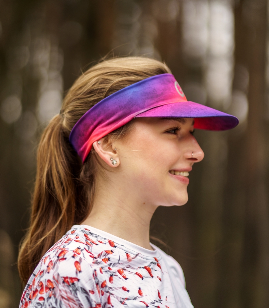 kolorowy sportowy daszek bez zapięcia śliwka