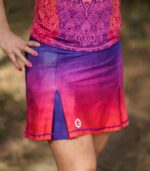 kolorowa spódniczka ze spodenkami sportowa śliwka