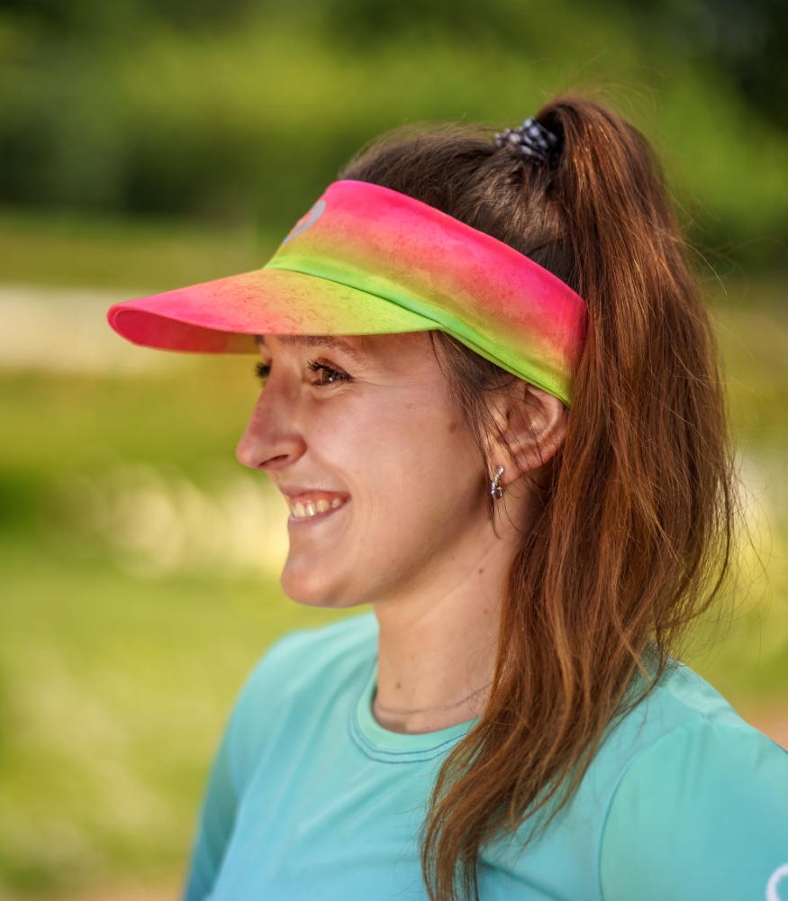 kolorowy sportowy daszek mango