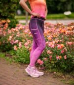 fioletowe długie legginsy damskie do biegania jeżyna