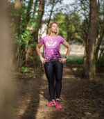 fioletowa damska koszulka techniczna do biegania na rower sportowa jeżyna