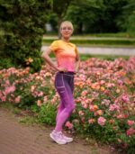 fioletowe długie legginsy damskie do biegania jeżyna