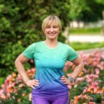 fioletowo zielona koszulka techniczna damska oddychająca do biegania zorza polarna