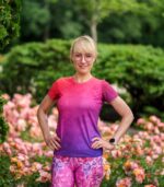 fioletowa koszulka techniczna damska oddychająca do biegania śliwka