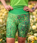 zielone legginsy spodenki sportowe damskie do biegania z kieszonką na telefon jungle