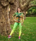 bluza sportowa jungle motyw zwierzęcy tropikalne rośliny zieleń