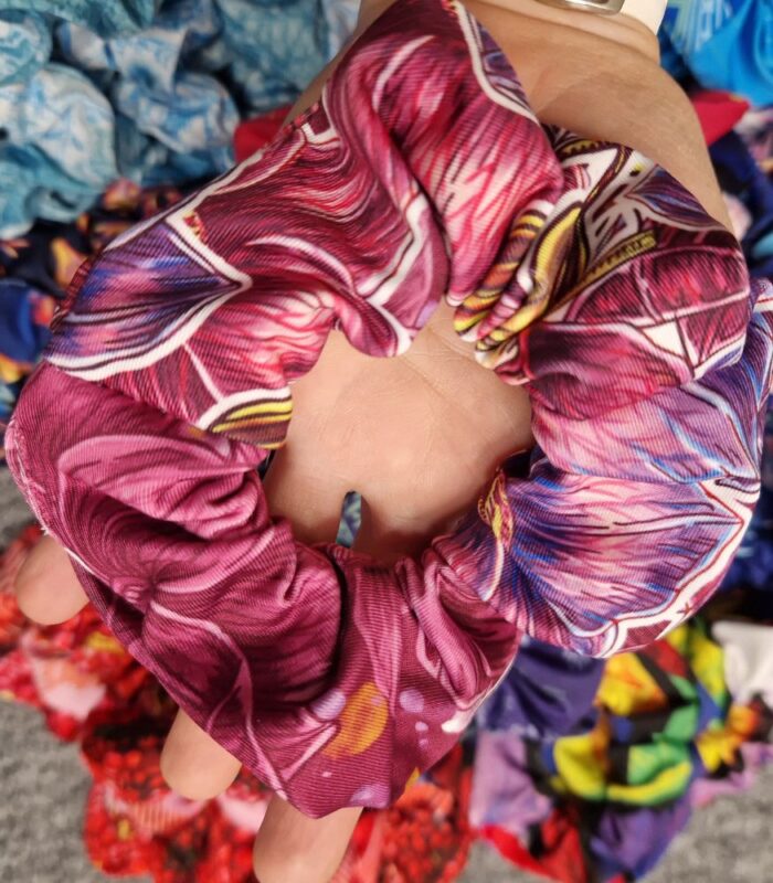 kolorowa gumka do włosów nowaste scrunchie