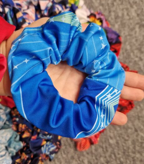 kolorowa gumka do włosów nowaste scrunchie