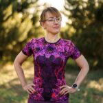 koszulka w kwiaty czarna lilia