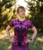 koszulka w kwiaty czarna lilia