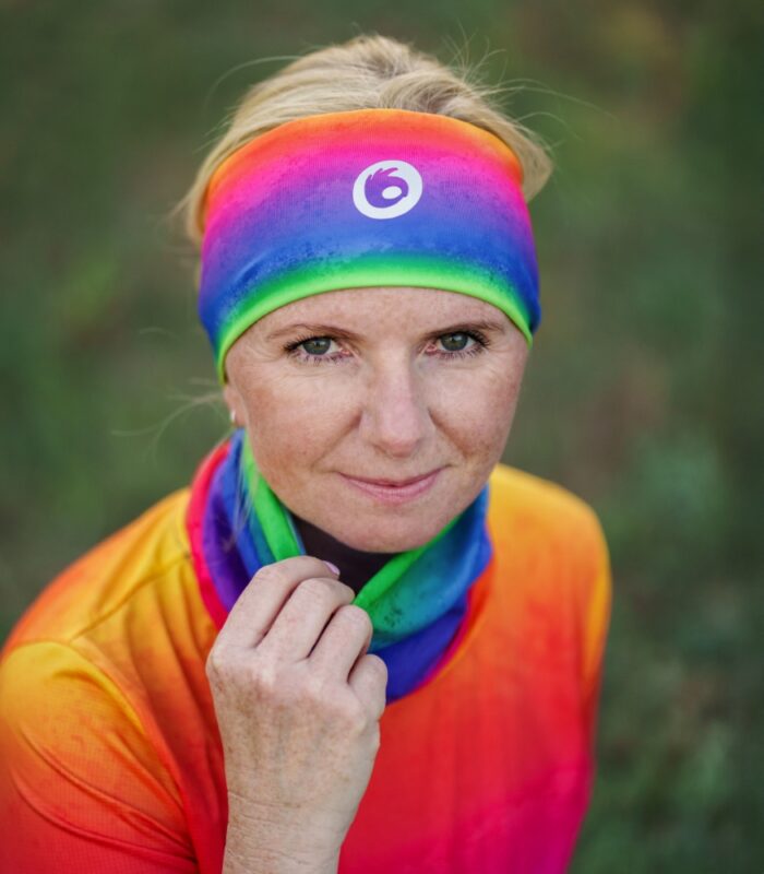 multikolorowa opaska sportowa na głowę tęcza